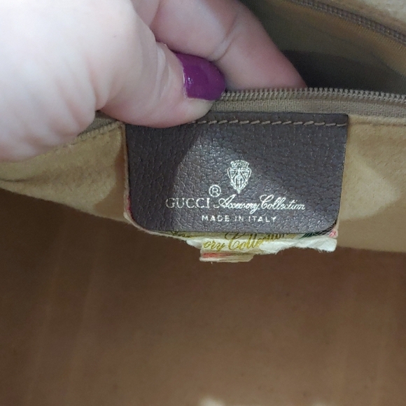 Gucci Brown Monogram Handbag - Picture 9 of 11